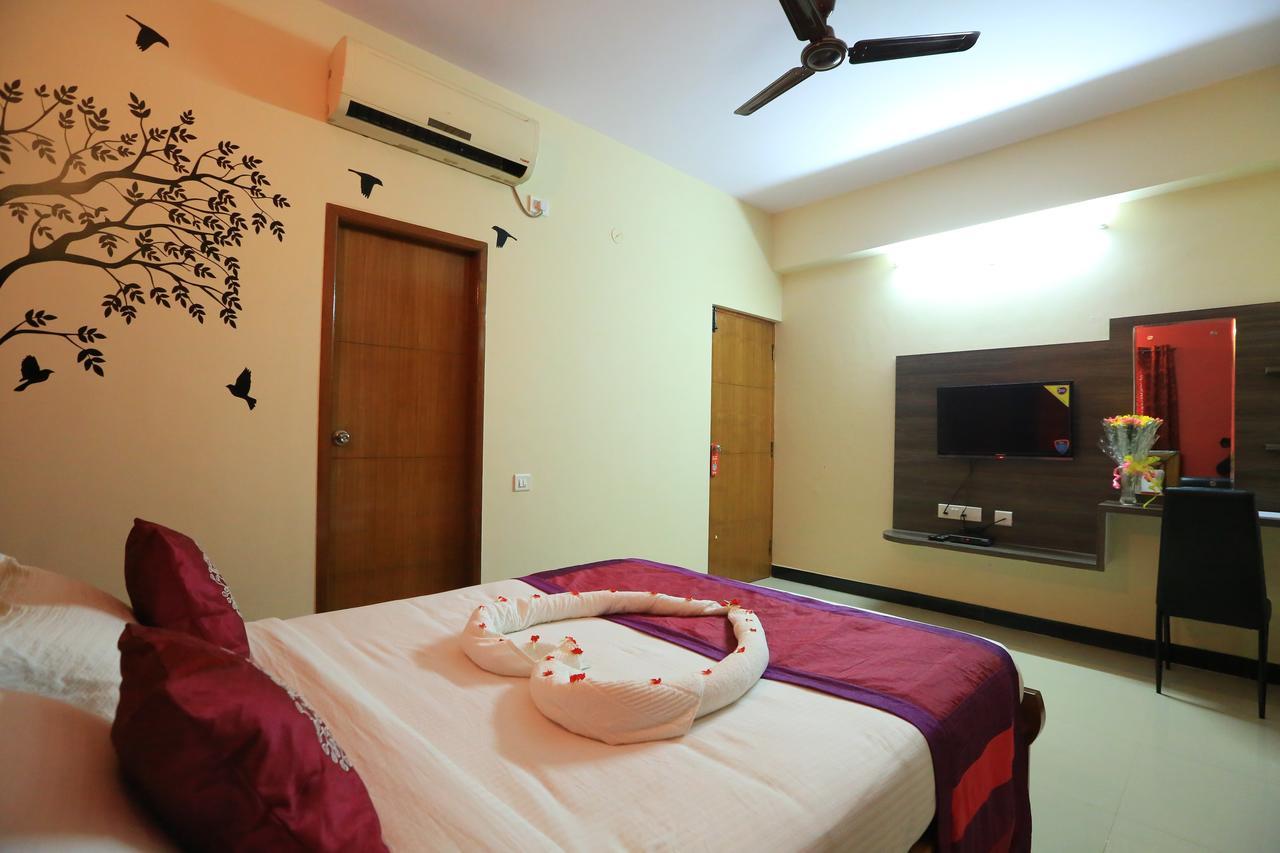 Oyo 2916 Apartment Queen'S Castle Bangalore Exterior foto